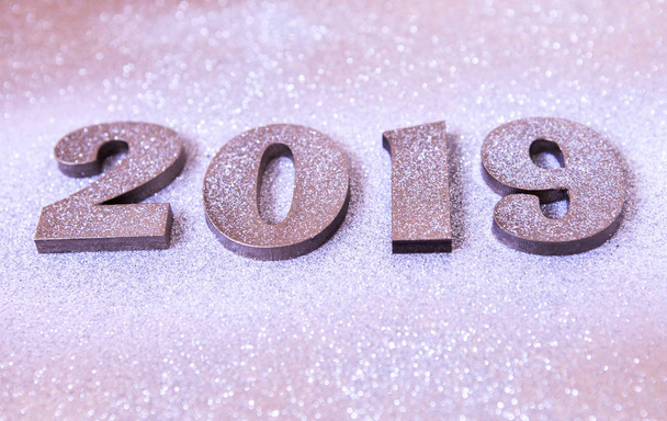 Concepto de año nuevo. Feliz Año Nuevo Banner con Números de Oro 2019. Fondo creativo 2019
.  - Foto, imagen