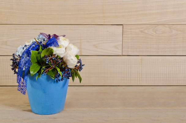 Відкриті квіткові горщики для маленького саду
 - Фото, зображення