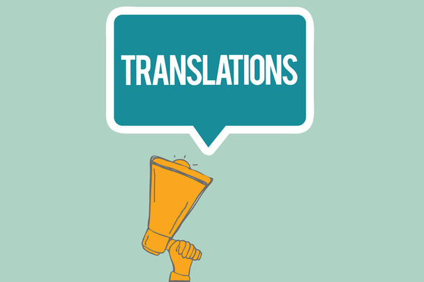 Εννοιολογική χέρι γραφή δείχνει μεταφράσεις. Επαγγελματίες φωτογραφία κείμενο μετάφραση κειμένων από μια γλώσσα σε μια άλλη διαδικασία - Φωτογραφία, εικόνα