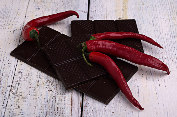 čokoláda a chili - Fotografie, Obrázek