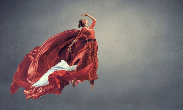 Dance is her passion - Φωτογραφία, εικόνα