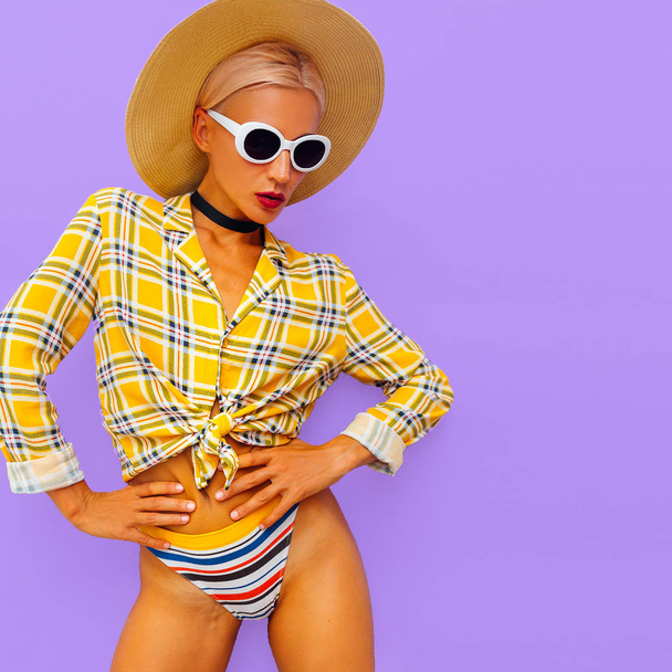 Fashion Lady country Beach style. Stylish accessories hat and sunglasses. Checkered shirt trends - Valokuva, kuva