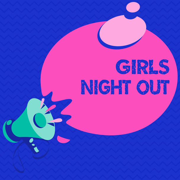 Word metin kızlar gece dışarı yazma. Özgürlükler ve modern çağın kızlar için ücretsiz zihniyet için iş kavramı - Fotoğraf, Görsel