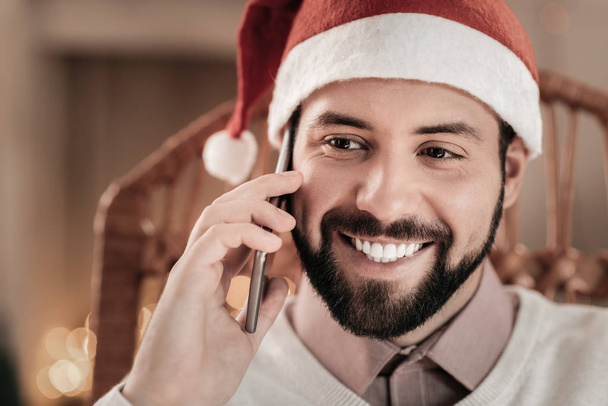 Portrait of handsome man that talking per telephone - Photo, Image