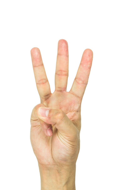 La mano masculina muestra tres dedos aislados sobre fondo blanco, incluida la ruta de recorte
. - Foto, imagen