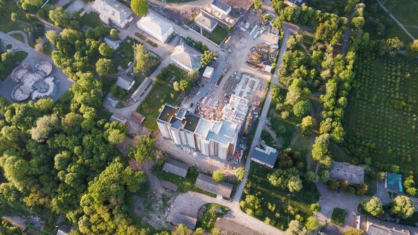 Aerial view of construction of a multistorey building. - Foto, Bild