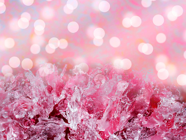 Astratto sfondo invernale. Formazioni cristalline di ghiaccio rosa con bokeh, macro
 - Foto, immagini