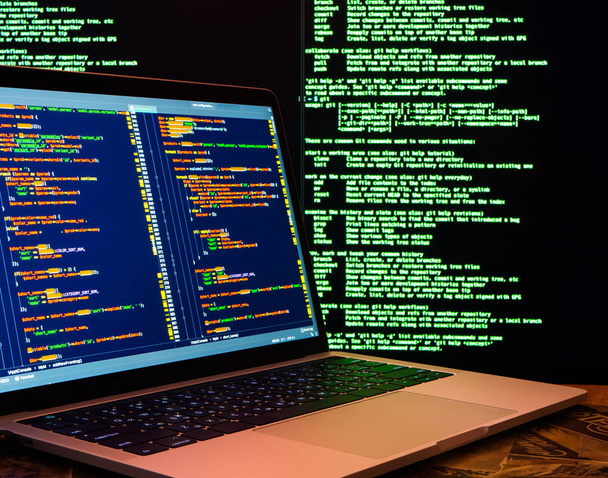 Computerkriminalität Konzept, Hacker brechen Website nutzen Schwachstelle. Anonyme Cyberattacke - Foto, Bild