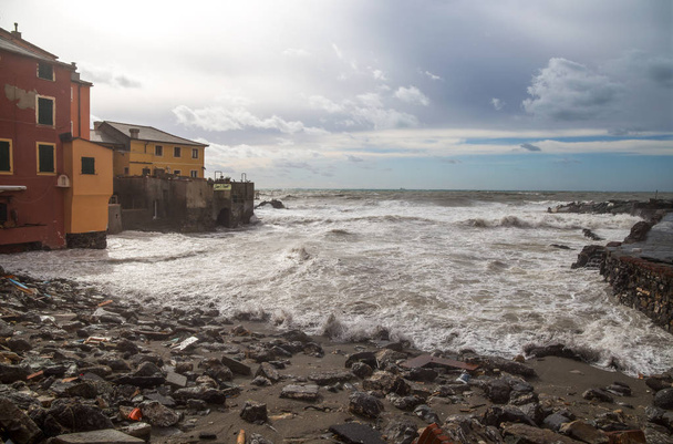 GENOA, ITALY, OCTOBER 10, 2018 - View of Genoa Boccadasse beach devasted after the storm of the night before - Foto, imagen