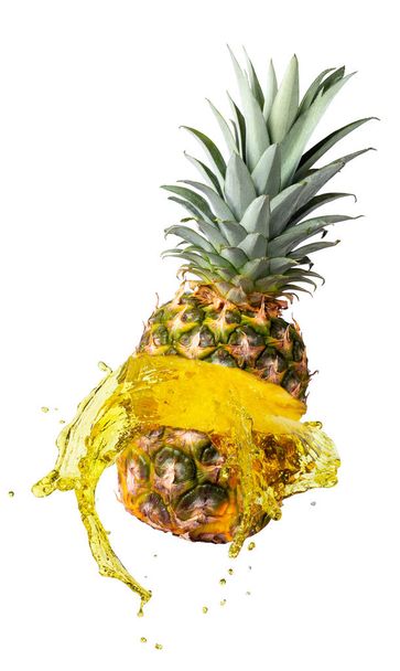 pineapple with juice isolated on white - Foto, Imagem
