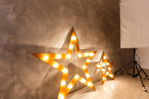 intérieur moderne de la chambre avec étoiles et lumières - Photo, image