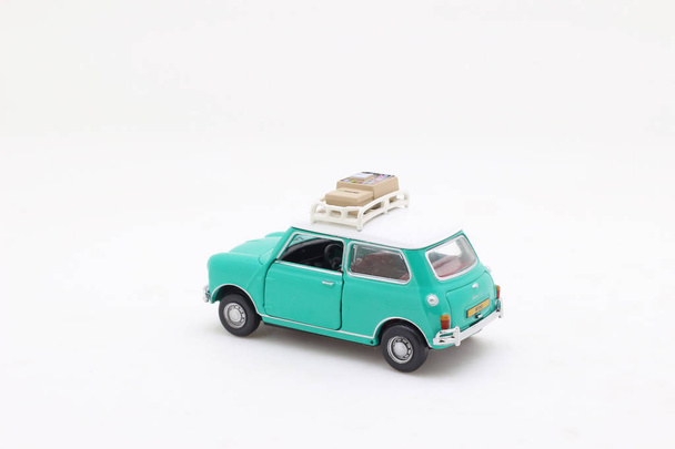 l'échelle des Mini Coopers d'affichage de jouet
 - Photo, image