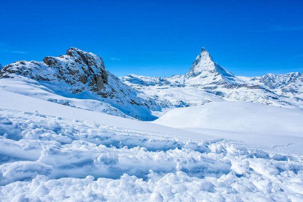 Piękną panoramę śniegiem szczyt Matterhorn, Zermatt, Szwajcaria. - Zdjęcie, obraz