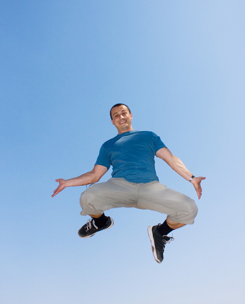 Man jumping - Foto, afbeelding