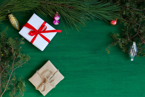 Fondo de Navidad Árbol de Navidad Regalos Decoraciones de Navidad vacaciones
 - Foto, Imagen