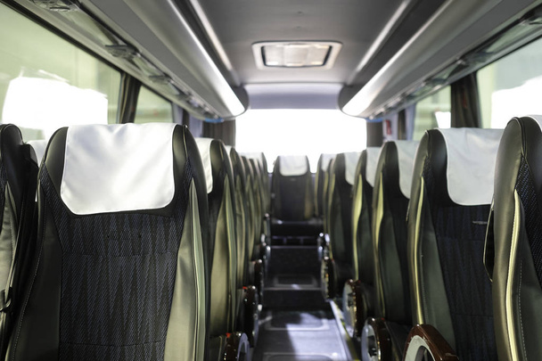La imagen del interior del autobús
 - Foto, Imagen