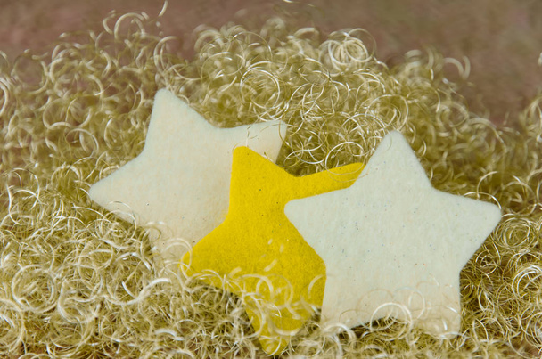 estrelas de Natal em fundo dourado brilhante
 - Foto, Imagem