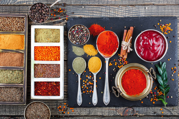 Spices and condiments for food - Foto, afbeelding