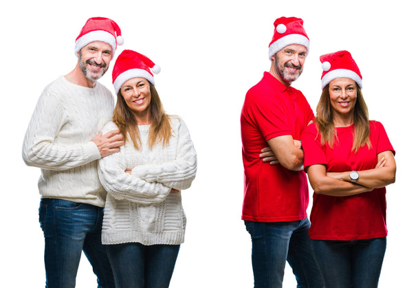Κολάζ με μέση ηλικία όμορφο ζευγάρι φοράει καπέλο Χριστουγέννων πάνω από λευκό απομονωμένες φόντο χαρούμενο πρόσωπο χαμογελώντας με σταυρωμένα όπλων κοιτάζοντας την κάμερα. Θετικό πρόσωπο. - Φωτογραφία, εικόνα