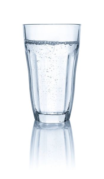 Vidro refrescante de água
 - Foto, Imagem