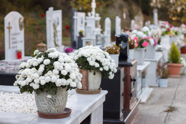 Ορθόδοξο κοιμητήριο στην Ελλάδα - Φωτογραφία, εικόνα