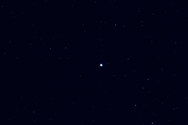 Gwiazdy Drogi Mlecznej sfotografowane teleskopem astronomicznym. Moja praca astronomiczna. - Zdjęcie, obraz