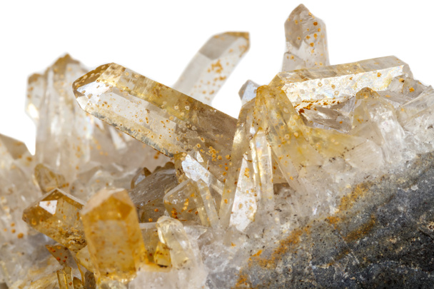 Cristales de piedra mineral macro Citrina sobre un fondo blanco de cerca
 - Foto, Imagen