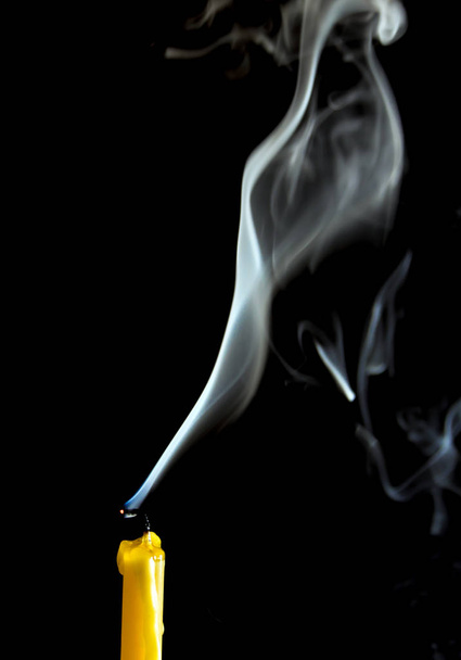 Texture of white smoke when the candle goes out - Foto, Imagem