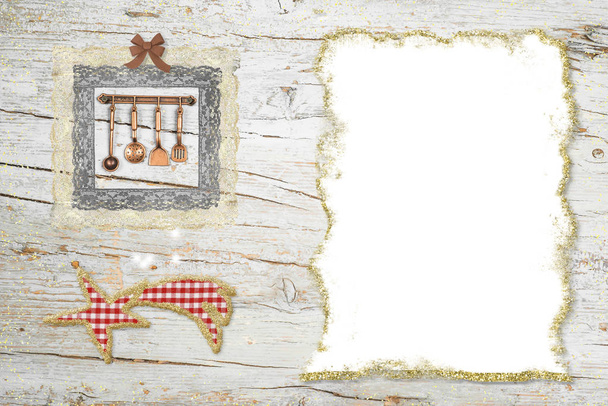 Χριστουγεννιάτικο δείπνο μενού φόντου. Αστέρι της Βηθλεέμ και χαριτωμένο μαγειρικά σκεύη με ένα λευκό χαρτί για να γράψει μενού ή συνταγές - Φωτογραφία, εικόνα
