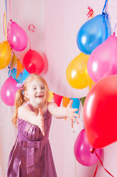 happy girl with balloons - Фото, зображення
