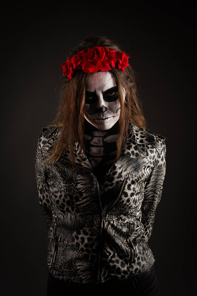 masked girl made up for halloween horror - Fotoğraf, Görsel