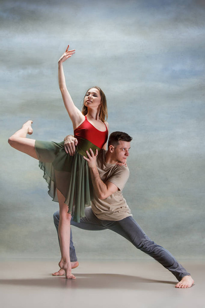 Two people dancing - Zdjęcie, obraz