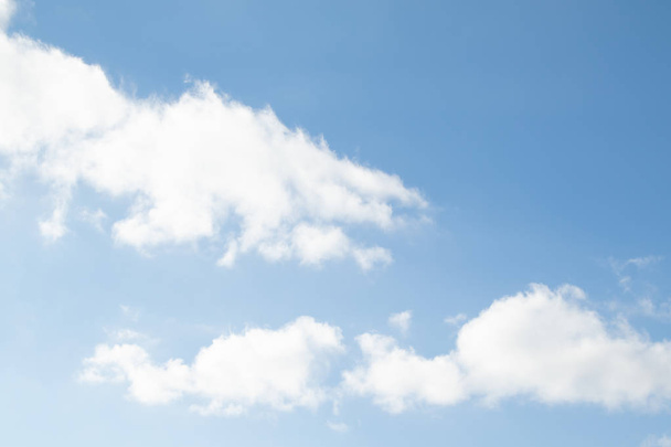 живописный вид на облака голубого неба
 - Фото, изображение