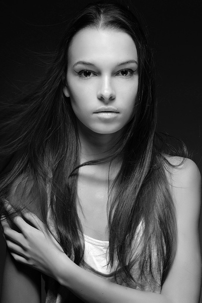 portrait of a beautiful girl in studio - Valokuva, kuva