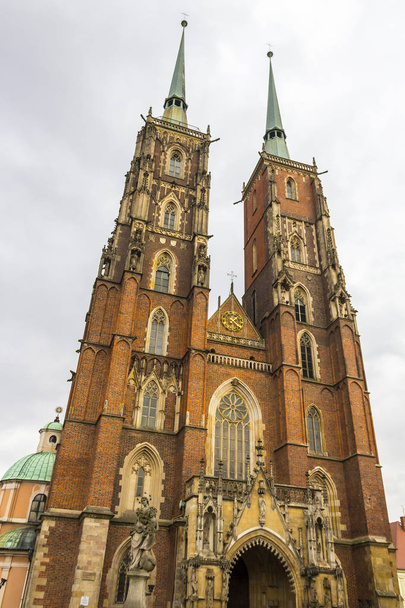 Καθεδρικός ναός του Αγίου Ιωάννη του Βαπτιστή στο Wroclaw, Πολωνία - Φωτογραφία, εικόνα