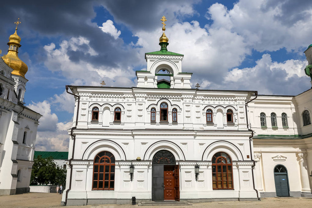 Πρόσοψη της εκκλησίας Refectory στο Κίεβο της πόλης, Ουκρανία - Φωτογραφία, εικόνα