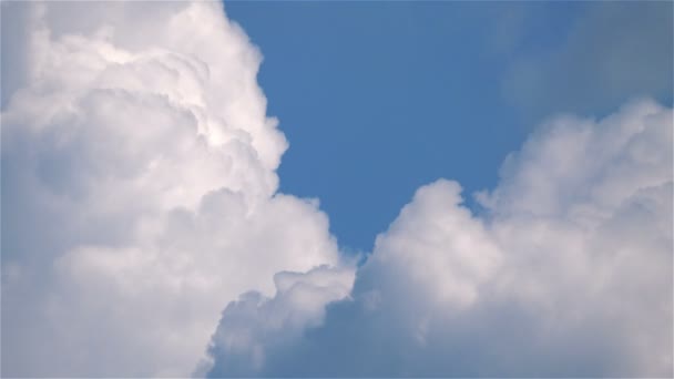 Vídeo de lapso de tiempo del cambio de paisaje nublado en 4K - Metraje, vídeo