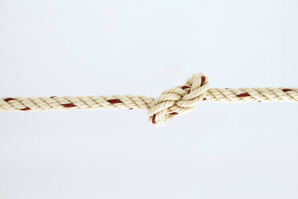 rop noeud boucle cercle sur fond blanc
 - Photo, image