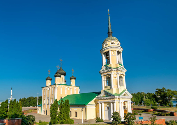 A Igreja do Almirantado da Assunção em Voronezh, Rússia
 - Foto, Imagem