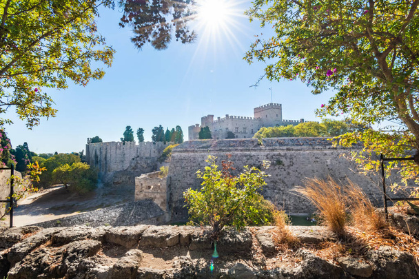 Grand master palace and city walls of medieval city of Rhodes (Rhodes, Greece) - Photo, Image