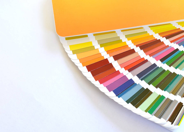 RAL kleur ventilator CMYK-kleur print patroon - Foto, afbeelding