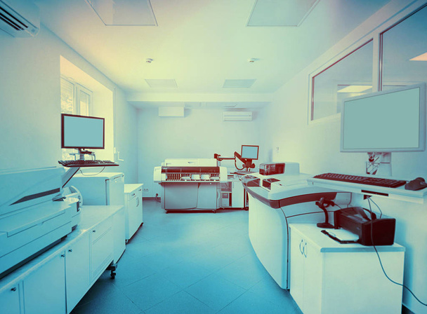 biokemian laitteet ja laitteet nykyaikaisessa laboratoriossa
 - Valokuva, kuva