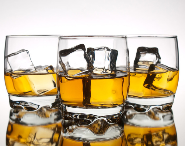 Three glasses of whskey - Фото, изображение