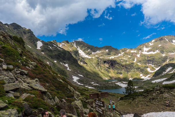 Lagos de montanha alta Tristaina em Pirenéus, Andorra
. - Foto, Imagem