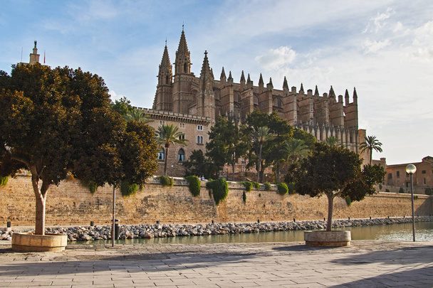 Cathédrale Sainte Marie de Palma de Majorque
 - Photo, image