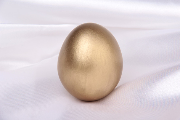 Kultainen muna - Valokuva, kuva