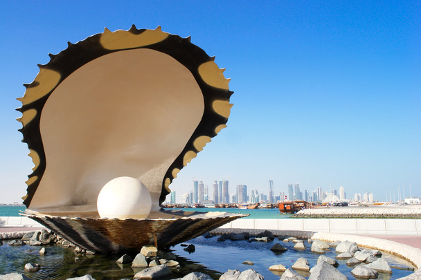 Perlen- und Austernbrunnen in Corniche - Foto, Bild