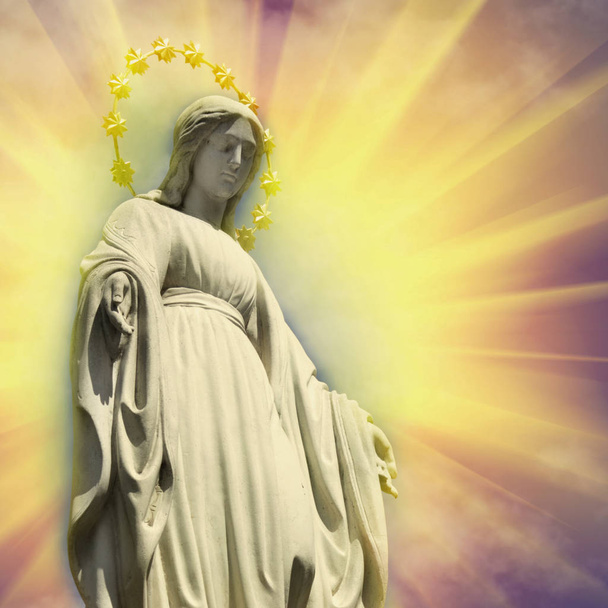 Virgin Mary ancient statue (Prayer, faith, religion, love, hope concept) - Photo, Image