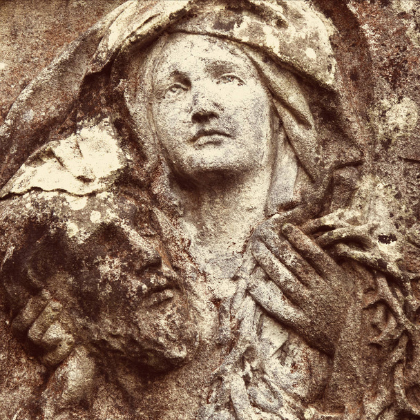 Estatua de la Virgen María y Jesucristo
 - Foto, imagen