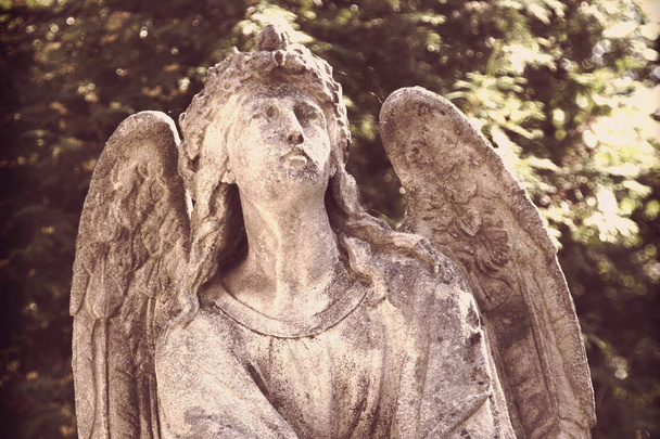 Estatua de piedra ángel - Foto, Imagen